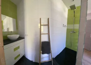 Superbe appartement centre ville d'aix les bains à 2 pas de la gare - Image 2