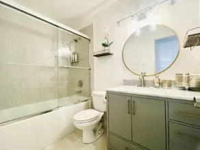 Ideal Home Rental for Large Fan Group- WALK to AT&T Stadium.  Park for free - Image 3