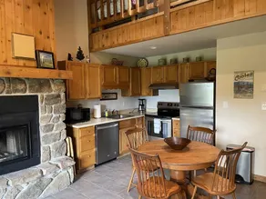 1 bedroom accommodation in Davis - Image 1