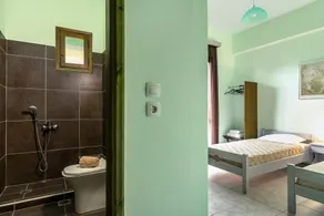 Studio Apartment 'Old Boat Double Studio 6' with Sea View, Wi-Fi and Air Conditioning - Image 2