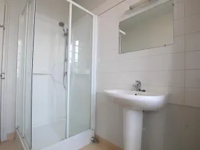 Comfortable cottage with WiFi and pets allowed - Image 3
