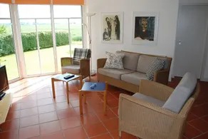 Nice, modern apartment in a quiet location right on the water, WLAN - Image 5