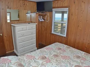 Charming Oceanfront retreat - Image 4
