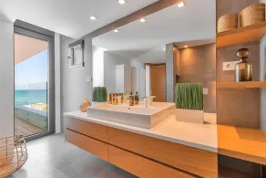 Stora frontlinjen stranden villa med privat pool - Image 5
