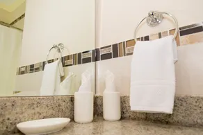 New Kingston Central Guest Apartment - Image 3
