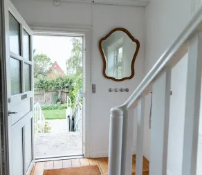 1st floor apartment in a classical Danish villa - Image 3