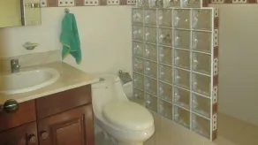 Affordable Caribbean beach villa - Image 5
