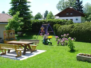 Acolhedor apartamento para famílias, tranquilo e exclusivo na Floresta da Baviera - Image 2
