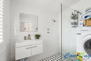 Hyde Cottage - Image 2
