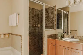The Point Hotel & Suites - Image 3