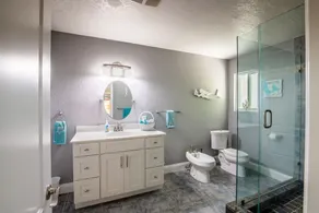 Beautiful tranquility, 1 block from the Indian River with heated pool - Image 4