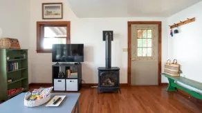 Sheldrake Solitude: \"Simple and Private on Cayuga Lake - Image 2