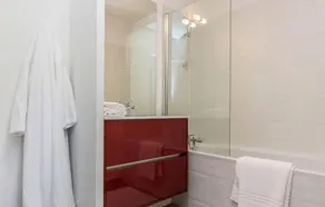Wifi, ski-in/ski-out & foot of the slopes, swimming pool, terrace, balcony, tv, ski locker, 62m² - Image 5