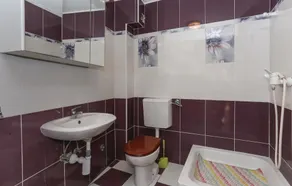 Schöne 1-Zimmer-Wohnung in Slatine - Image 2