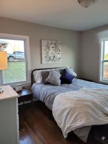 Cozy Cottage Close to Historic Downtown Newnan - Image 4