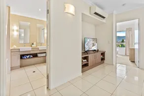Resort Apartment - 9 Pools & Gym Access - Image 2