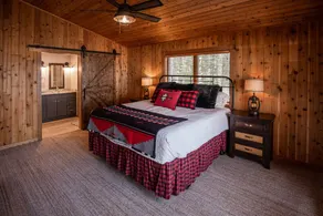 Stunning Waterfront Modern Cabin inNational Forest Saturday/Saturday Wkly Rental - Image 5