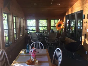 Grand Beach Lakeside Cabin - Image 4
