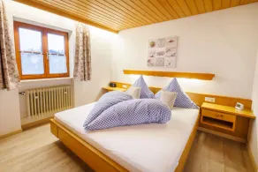 II, Ferienwohnung \"Rauschberg\" (54qm), Balkon, Kochnische, 2 Schlafzimmer und 1 Wohnzimmer, max 4 Personen - Image 3
