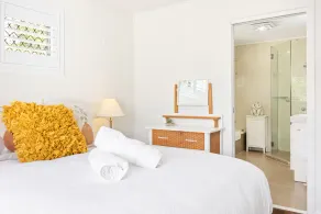 Villa Beachside - On the beach, Air- conditioned and Pet Friendly - Image 5