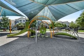 Spacious 3BR2BA w Pool Gym Near Airport #4 - Image 3