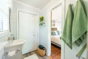 NEW The Moss Oak Tiny House 12 Min to Magnolia - Image 4