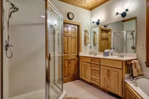 Stunning Views From This Three Bedroom Home - Big Bear Lodge - Image 2