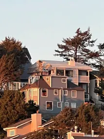 RUSTIC, VINTAGE OCEAN VIEW SUITE W/FULL KITCHEN, SHARED VIEW DECK&WOOD BURN FP - Image 5