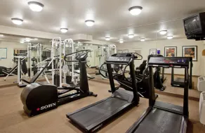1 Bedroom | Free Breakfast, Indoor Pool Access - Image 2
