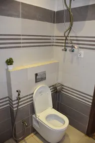 Luxary Apartment - Image 4