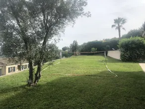 Au Centre de la Côte Dazur Villa Familiale Avec Piscine au Calme - Image 2