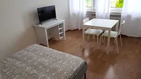 SHARED ROOM - Image 3