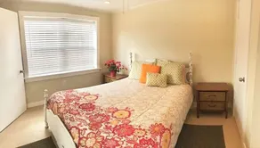 COMFY DOWNTOWN SPACE - Image 3