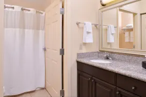 Convenient Location + Great Amenities in OK City! - Image 3