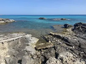 Villa for 8 people with direct access to the sea - Image 2