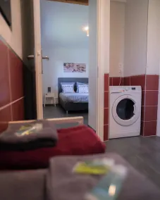 Dejligt nyt hus stille, tæt på butikker 8 km fra Aix-les-Bains - Image 2