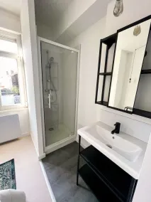 Maison Spacieuse: 6 Chambres,12 Pers, 4 SdB - Confort Total - Image 3