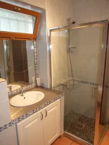 Ferienwohnung auf parkähnlichem Privatanwesen mit Pool bei Arles in der Provence - Image 3