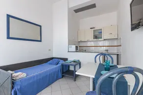 Ferienwohnung 'Appartamento Con Vista Mare Chiessi' mit Meerblick, Balkon und Klimaanlage - Image 4