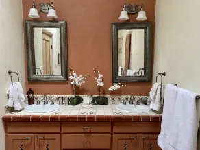 Luxe, charme et meilleur emplacement à Santa Fe - bain à remous privé. Spécial été maintenant! - Image 2