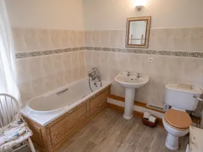 Charming rural cottage, 5 guests, Wifi, fireplace - Image 2