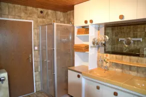 Charmante Ferienwohnung mit Zwei Schlafzimmern und Wintergarten - Image 3