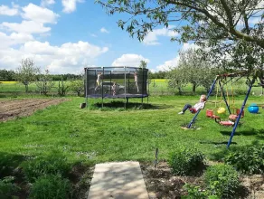 Chalet in the orchard and play garden - Image 5