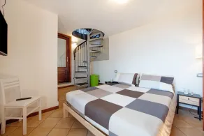 Vacation Apartment in Beautiful Vineyard 'Crotto Palma' with Lake View & Wi-Fi - Image 5