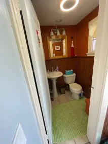 2-bedroom residential home with pool 30 mins from NYC and Beaches - Image 2