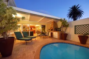 Anchorage Guesthouse - Image 5