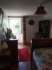 Old stone house - Image 2