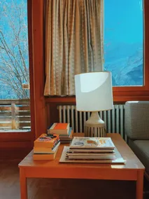 Alpine Escape - Iconic Views & Timeless Design - Image 2