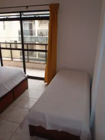 Apartment for 6 people in beds, 2 bedrooms and 1 suite w / 2 parking spaces - Image 5