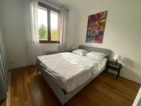 Cosy house with large garden - Image 3